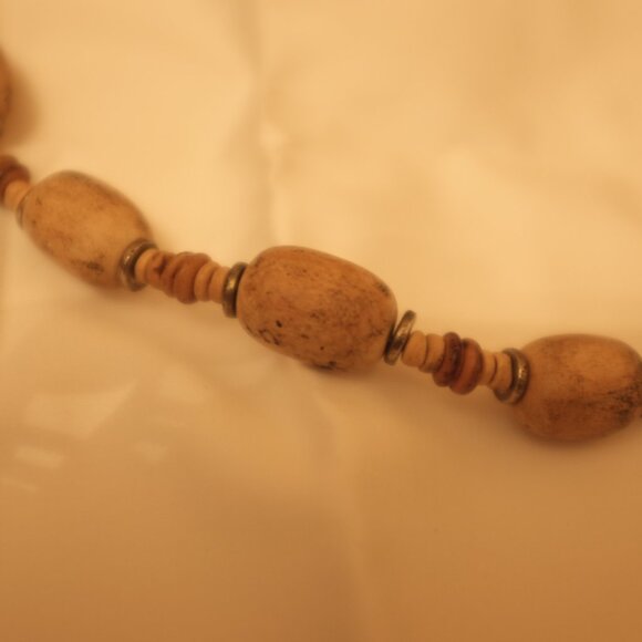 COPY - Mixed wooden beaded necklace tribal bohemian vibe - Picture 3 of 5